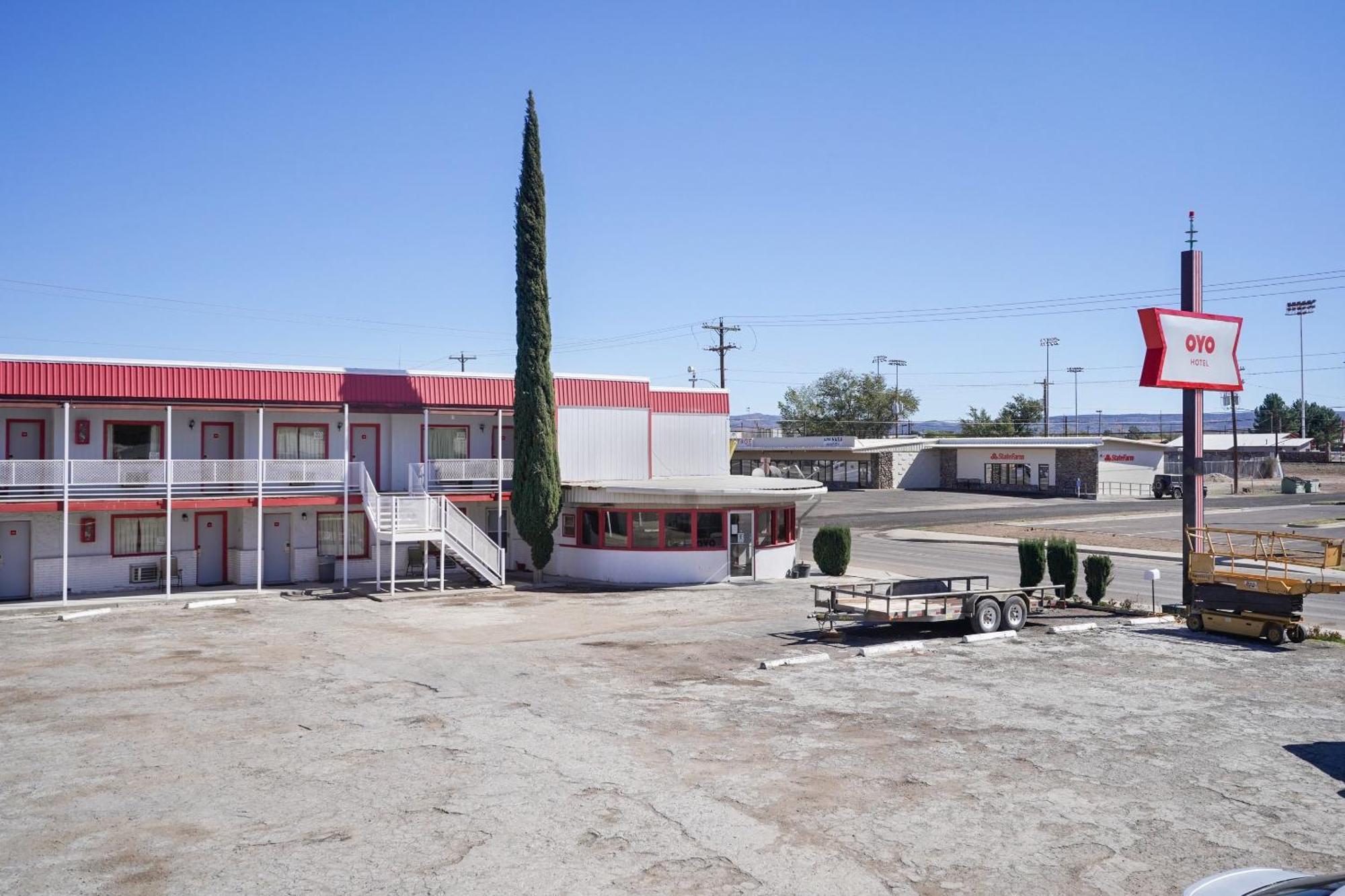 Oyo Alpine Tx Near Big Bend National Park Hotell Exteriör bild